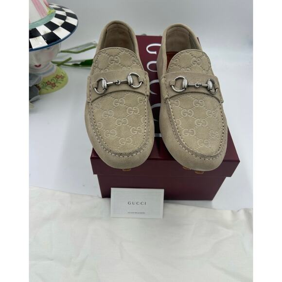 Men\'s Gucci suede oatmeal GG embossed driver loafers size 8 fits 8.5 US main image 3